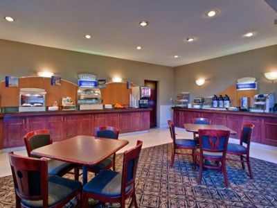 Express South By Ihg 3* Calgary